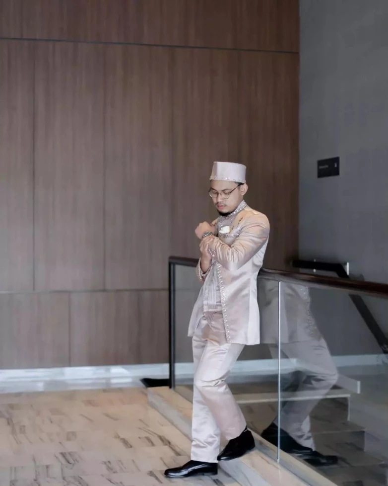 Baju Pengantin Pria Elegan